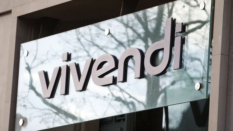Vivendi first-quarter sales jump; makes progress on UMG stake sale