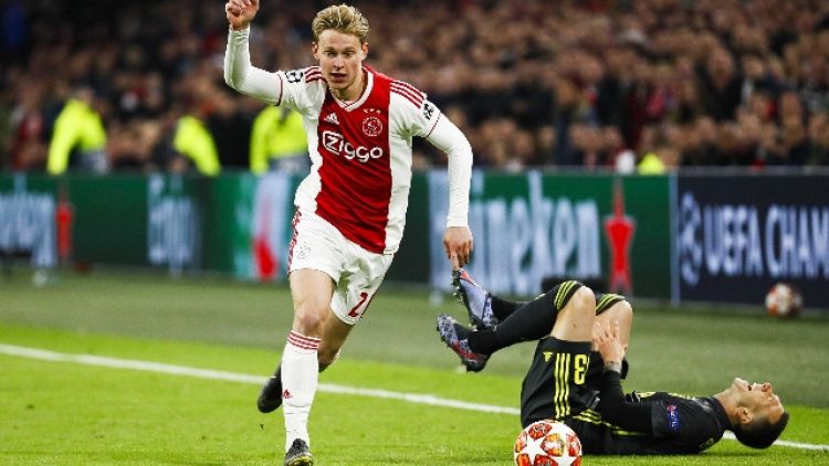 Ajax: De Jong ok per sfida contro Juve