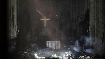 Notre Dame, le prime immagini da dentro Notre Dame, le prime immagini da dentro