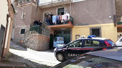 Donna uccisa a coltellate nel Cosentino Donna uccisa a coltellate nel Cosentino