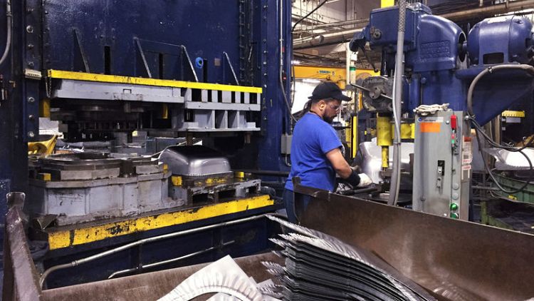 U.S. manufacturing output flat as auto production falls