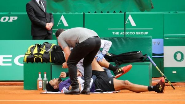 Masters 1000 de Monte-Carlo: Tsonga abandonne, épuisé par une maladie Masters 1000 de Monte-Carlo: Tsonga abandonne, épuisé par une maladie
