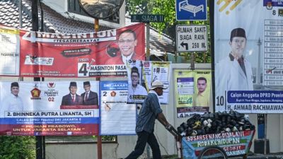 Election en Indonésie: un président issu du peuple face à un ex-général à poigne