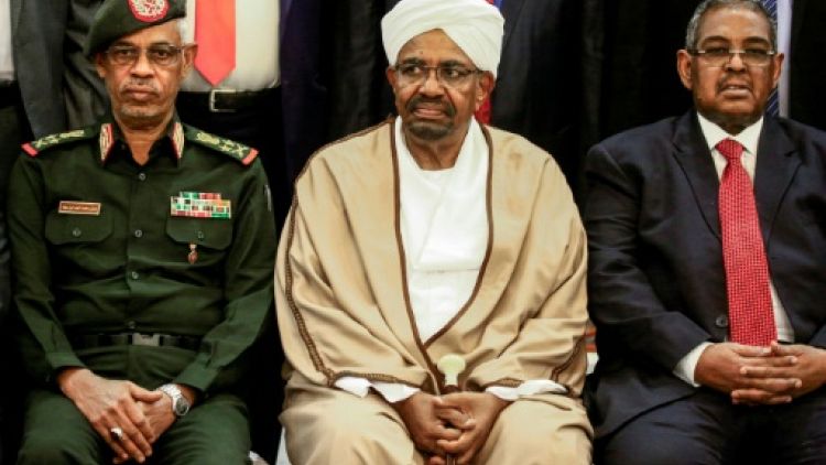 Soudan: le président déchu Béchir transféré dans une prison de Khartoum 