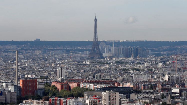 Paris region opens bus system to competition