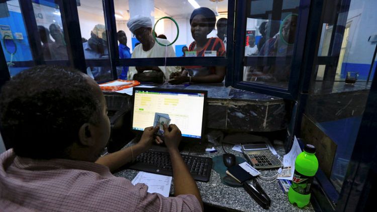 تجار: الجنيه السوداني يرتفع في السوق السوداء بعد الإطاحة بالبشير