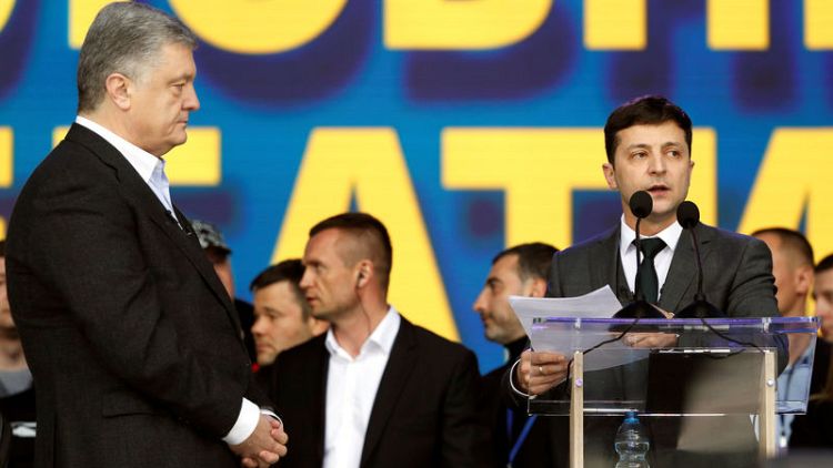 Ukrainian presidential candidates trade insults in final debate