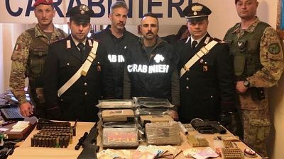 Cc sequestrano 21 kg cocaina a Catania