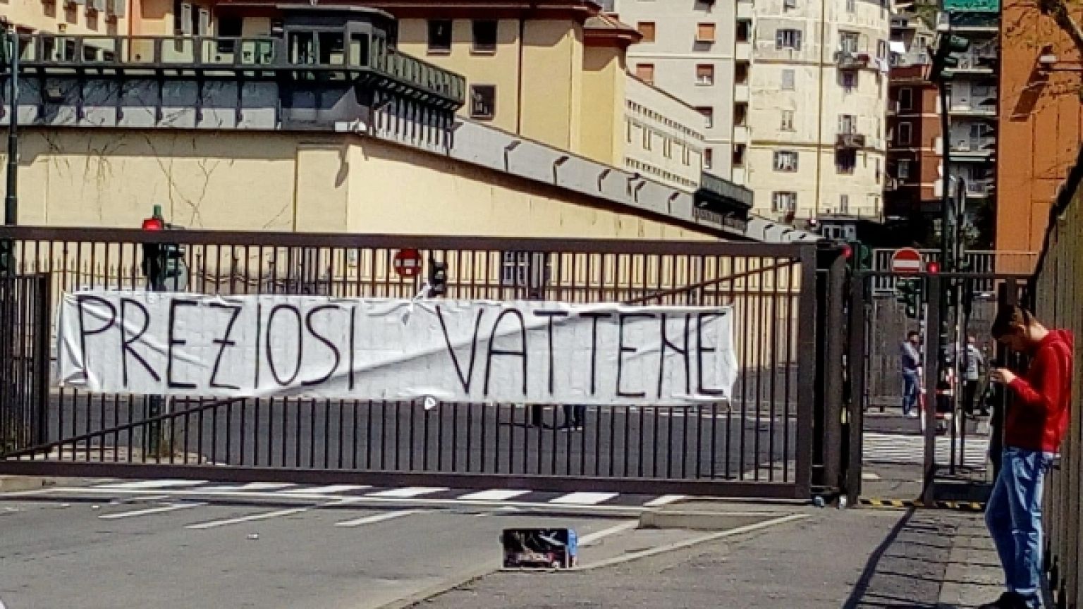 Tifosi Genoa sotto Nord, no allo stadio