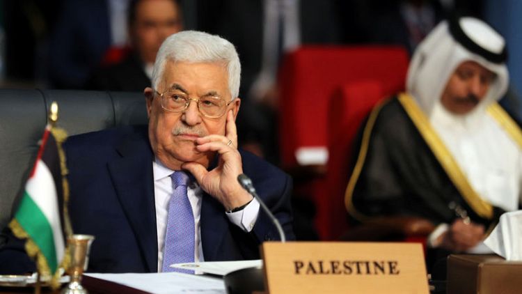 مسؤول:السلطة الفلسطينية ستطلب قرضا ماليا من الدول العربية لمواجهة أزمتها المالية