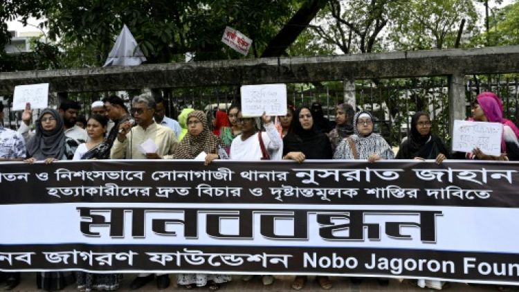 Bangladesh: manifestations après le meurtre d'une jeune femme victime de harcèlement