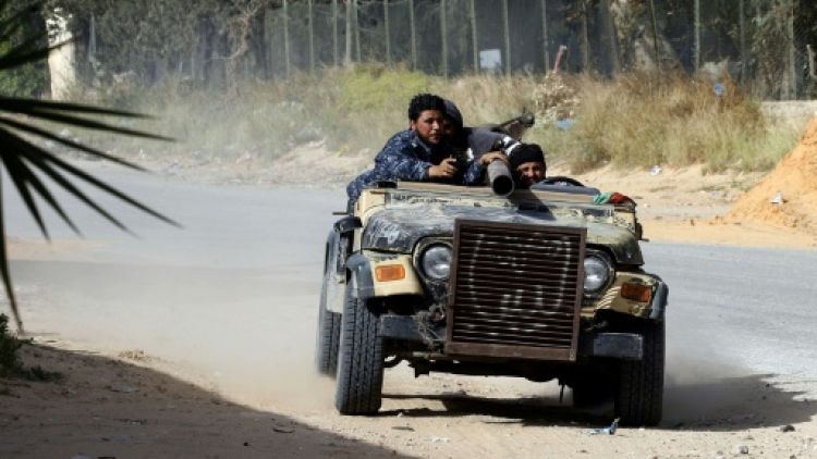Libye: contre-attaque anti-Haftar, les combats redoublent au sud de Tripoli