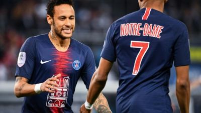 Neymar rejoue avec le PSG en Ligue 1 après trois mois de blessure