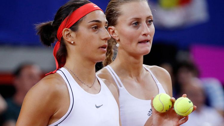 France reach sixth Fed Cup final with win over Romania