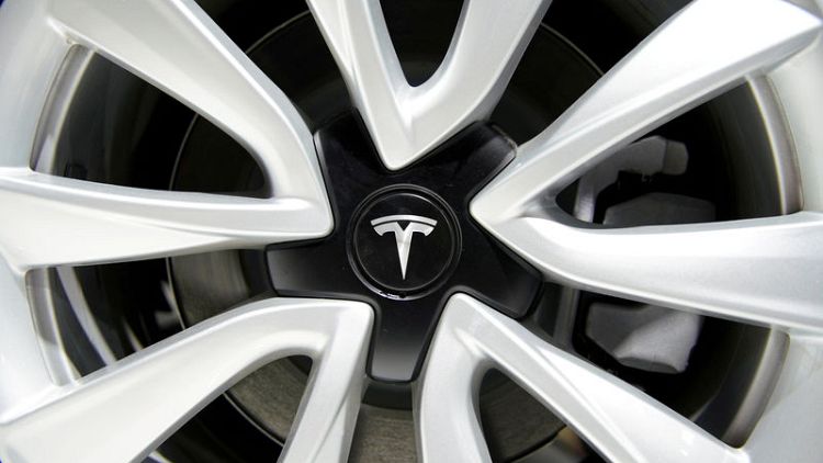 Tesla investigates video of parked Model S exploding in Shanghai