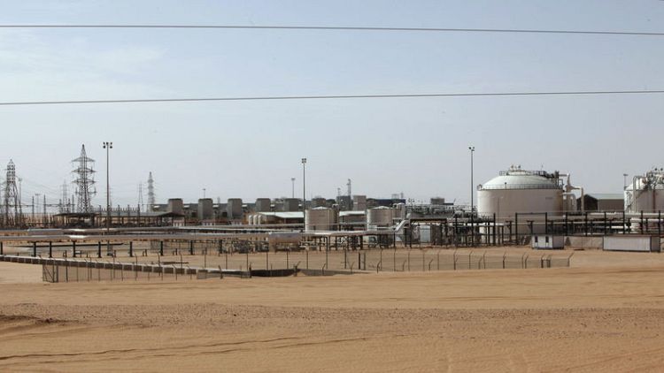 حقل الشرارة النفطي الليبي يعمل بشكل طبيعي وميناء الزاوية مفتوح