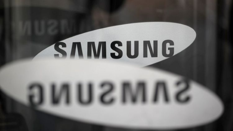 Samsung delays public rollout of Galaxy Fold phone