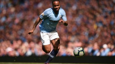 Angleterre: Sterling appelle à accentuer la lutte contre le racisme dans le foot Angleterre: Sterling appelle à accentuer la lutte contre le racisme dans le foot
