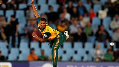 Mumbai Indians sign Hendricks to replace injured pacer Joseph Mumbai Indians sign Hendricks to replace injured pacer Joseph