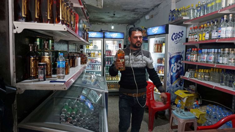 متاجر الكحوليات تفتح من جديد في الموصل بعد استعادتها من الدولة الإسلامية