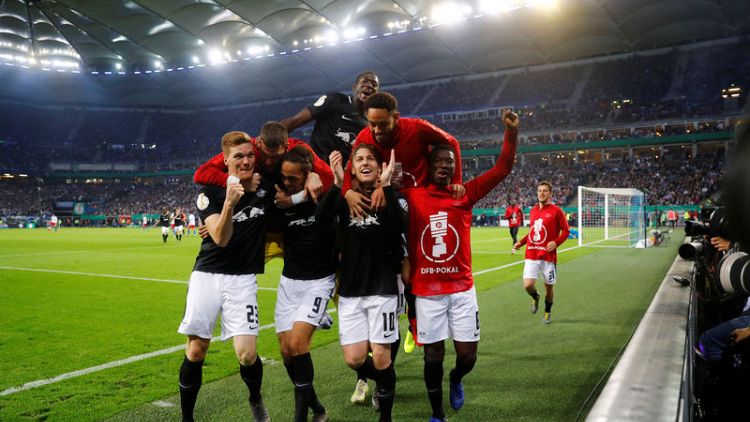 لايبزيج يطيح بهامبورج ويبلغ نهائي كأس المانيا لأول مرة