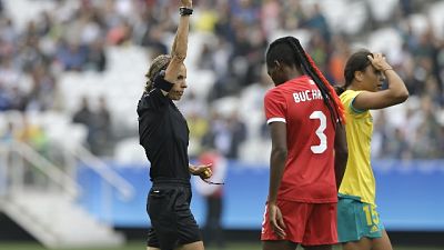 Ligue 1,domenica la prima arbitro donna Ligue 1,domenica la prima arbitro donna