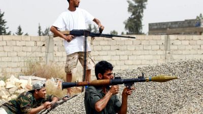 Dans l'ouest de la Libye, des anti-Haftar se battent contre un "nouveau Kadhafi" Dans l'ouest de la Libye, des anti-Haftar se battent contre un "nouveau Kadhafi"
