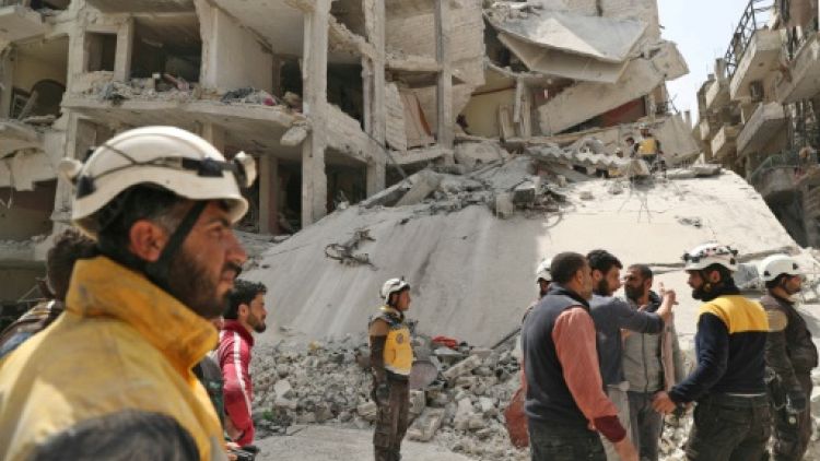 Syrie: dix-huit personnes tuées par une explosion dans le nord-ouest