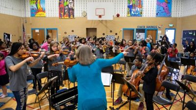 A Baltimore, des violons pour lutter contre la violence A Baltimore, des violons pour lutter contre la violence