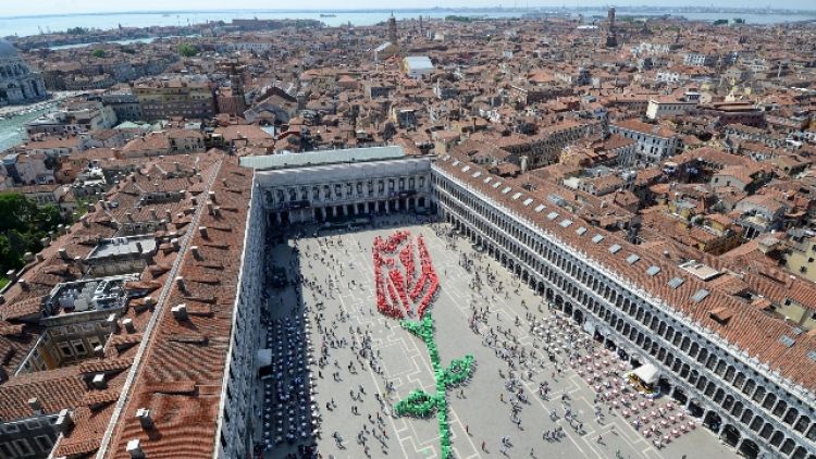 25 Aprile:a Venezia il dono del 'bocolo'