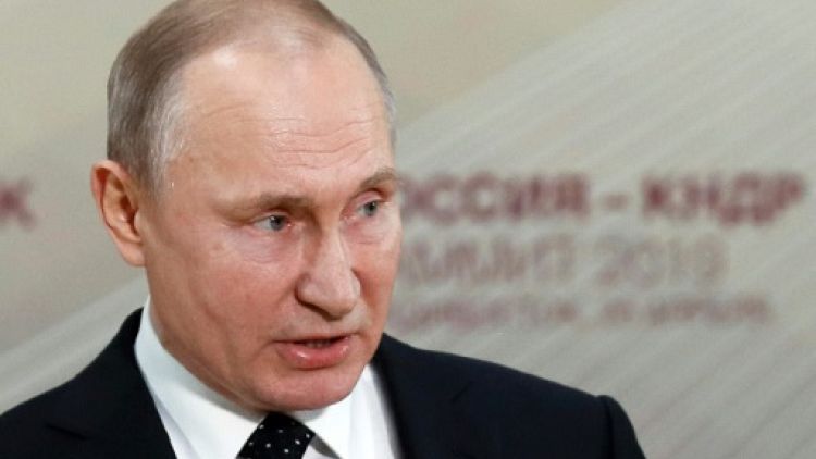 Poutine prêt à "rétablir complètement" les relations avec l'Ukraine
