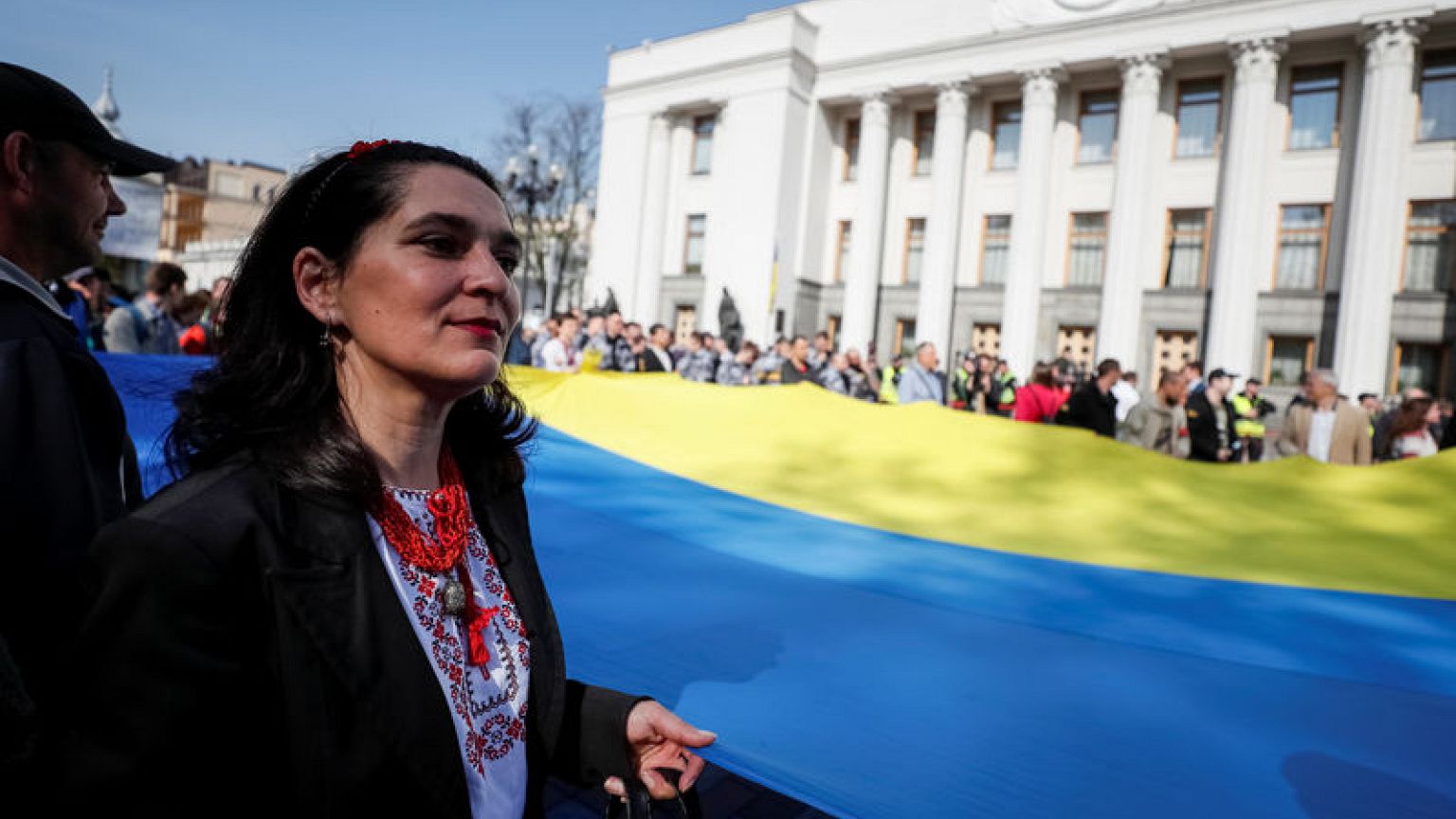 Ukraine passes language law championed by outgoing president