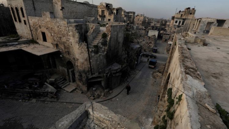 في شرق حلب.. جثث تحت الركام تشهد على مدى صعوبة التعافي من الحرب في سوريا