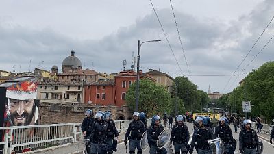 Corteo anti-Cpr Modena,centro imbrattato Corteo anti-Cpr Modena,centro imbrattato