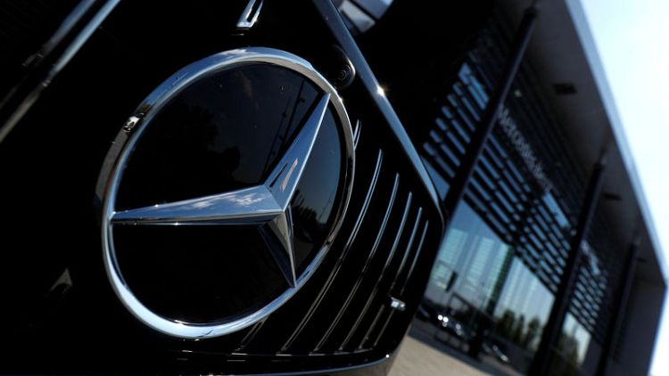 Daimler first quarter hurt by China slowdown, raw material costs