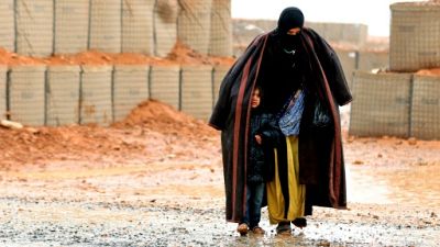 Syrie: 7.000 personnes quittent un camp de déplacés près de la Jordanie (ONU)