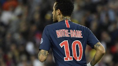 Neymar a Torino fa sognare tifosi Juve Neymar a Torino fa sognare tifosi Juve