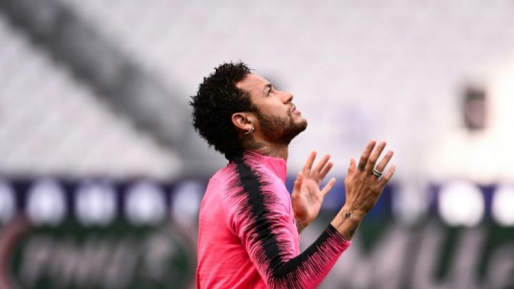 PSG: Neymar suspendu 3 matches de Ligue des champions pour "insultes" envers l'arbitre 