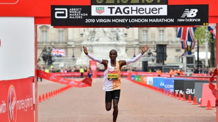 Marathon de Londres: 4e victoire pour Kipchoge