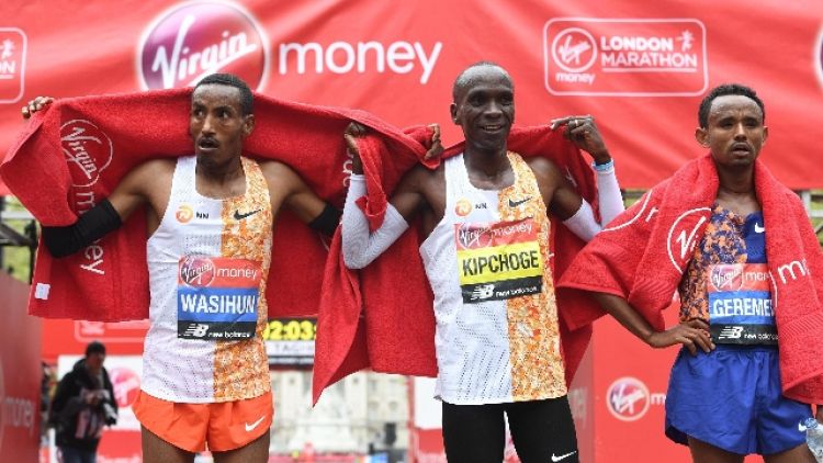 Maratona Londra: vince Eliud Kipchoge
