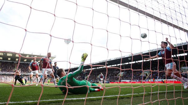 Aguero strikes as nervous City hold firm for win at Burnley Aguero strikes as nervous City hold firm for win at Burnley