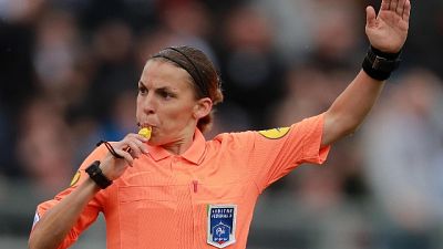 Ligue: 'prima' ok per arbitro donna Ligue: 'prima' ok per arbitro donna