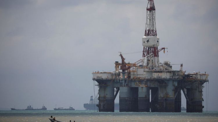 مصحح-النفط يقلص مكاسبه مع انحسار المخاوف بشأن صادرات فنزويلا