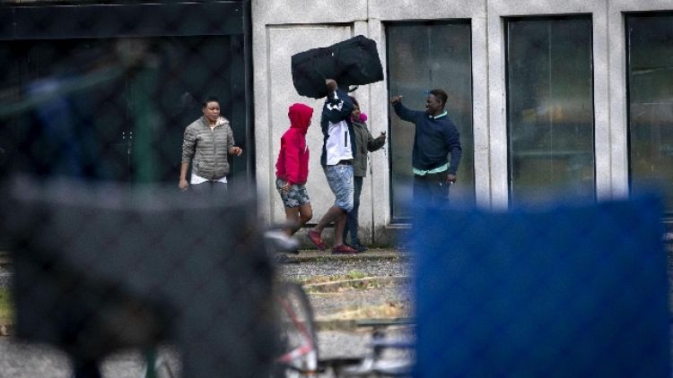 Migranti:Treviso, 127 rientrano caserma