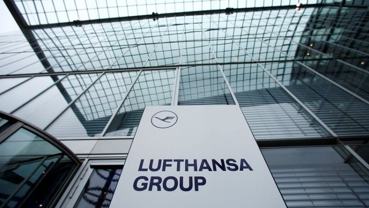 Lufthansa flags increase in non-German shareholders