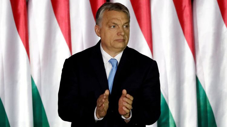 EU conservatives must work with populists, shun left, Orban says