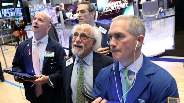 ستاندرد آند بورز يفتح على مستوى قياسي مرتفع بدعم مكاسب أبل ستاندرد آند بورز يفتح على مستوى قياسي مرتفع بدعم مكاسب أبل