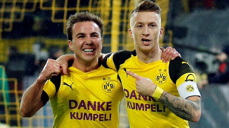 Resurgent Goetze key to Dortmund's lingering title hopes