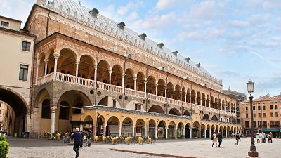 Narcotizza figlio 5 anni per ucciderlo Narcotizza figlio 5 anni per ucciderlo
