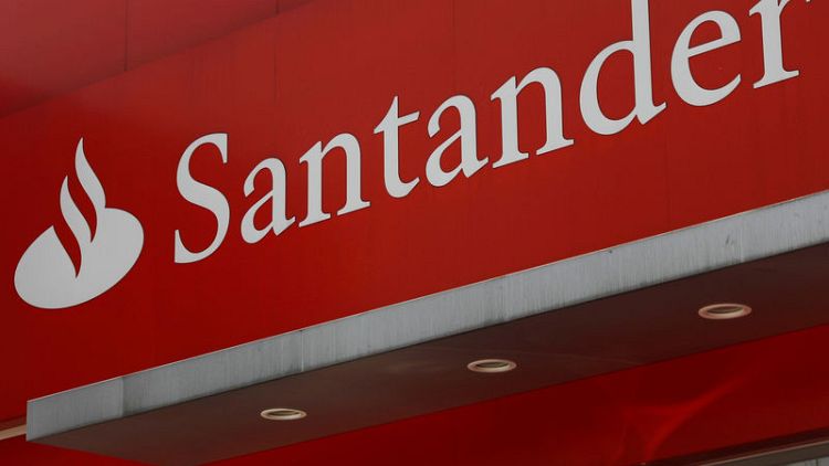 Santander's Mexican unit announces that chairman of board to leave post
